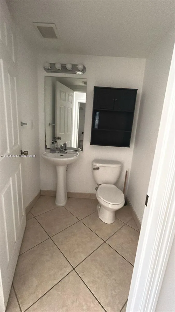 937 SW 143rd Ave #1605 Pembroke Pines, FL 33027
