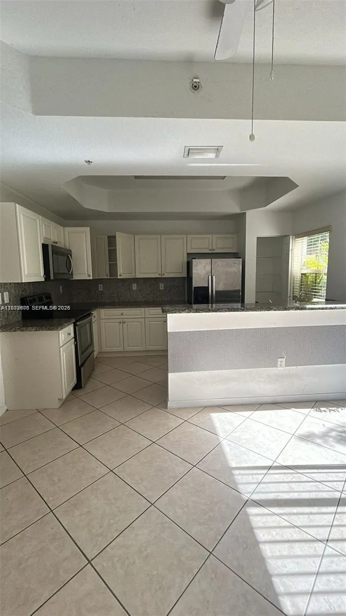 937 SW 143rd Ave #1605 Pembroke Pines, FL 33027