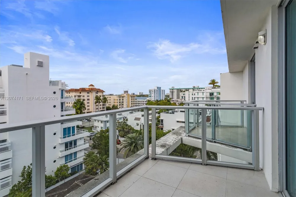 1150 101st St #702 Bay Harbor Islands, FL 33154
