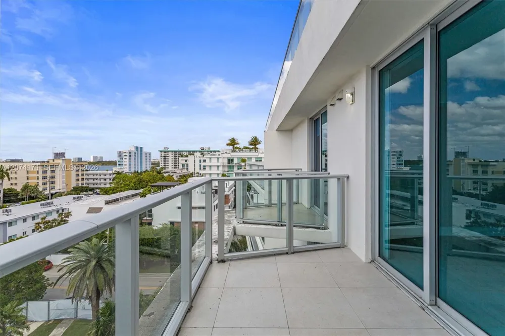 1150 101st St #702 Bay Harbor Islands, FL 33154