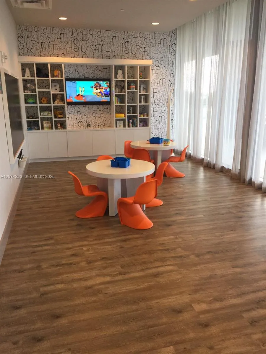 5300 Paseo Blvd #410 Doral, FL 33178