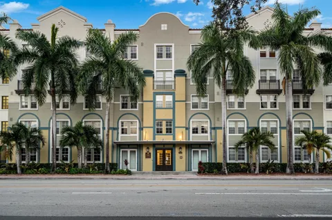 533 NE 3RD AVENUE #541