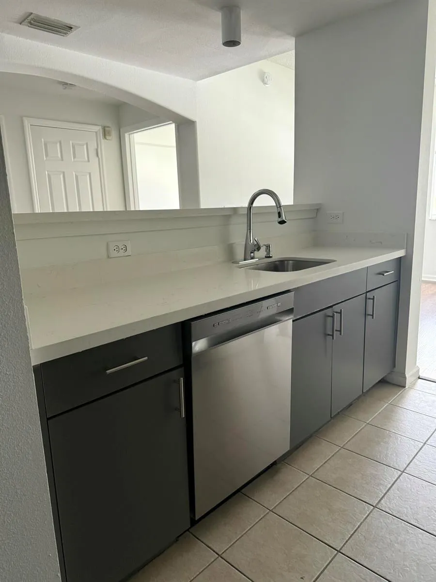 533 NE 3RD AVENUE #541 Fort Lauderdale, FL 33301