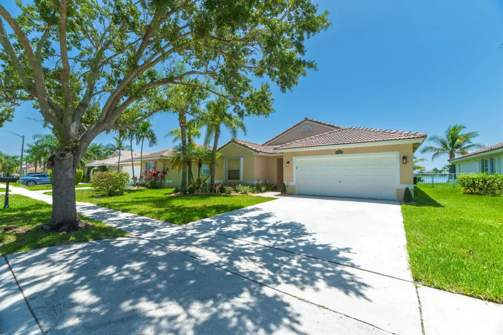 19200 NW 24TH COURT Pembroke Pines, FL 33029
