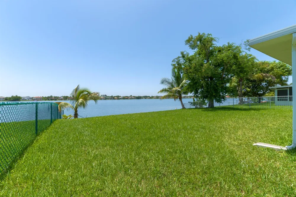 19200 NW 24TH COURT Pembroke Pines, FL 33029