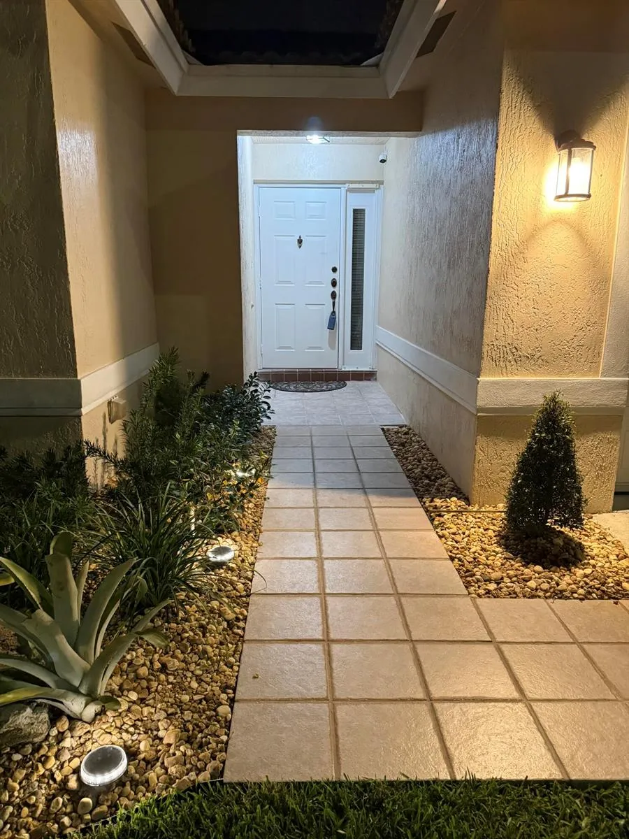 19200 NW 24TH COURT Pembroke Pines, FL 33029