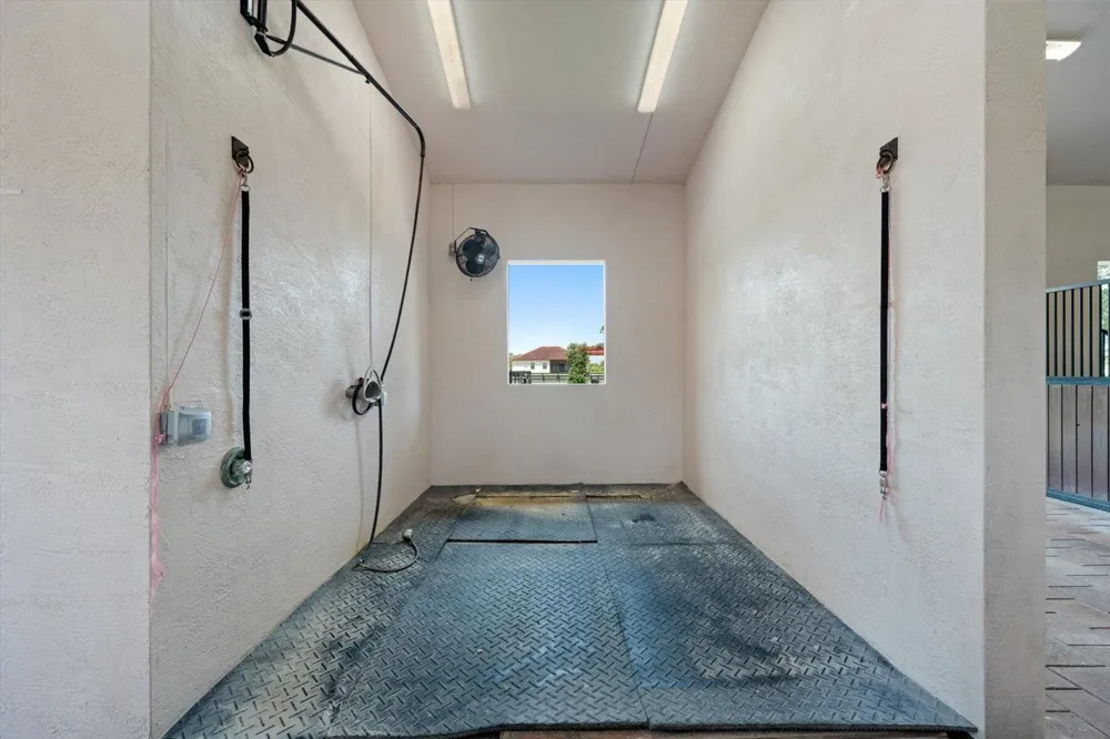 2440 Buck Ridge Trail Loxahatchee, FL 33470