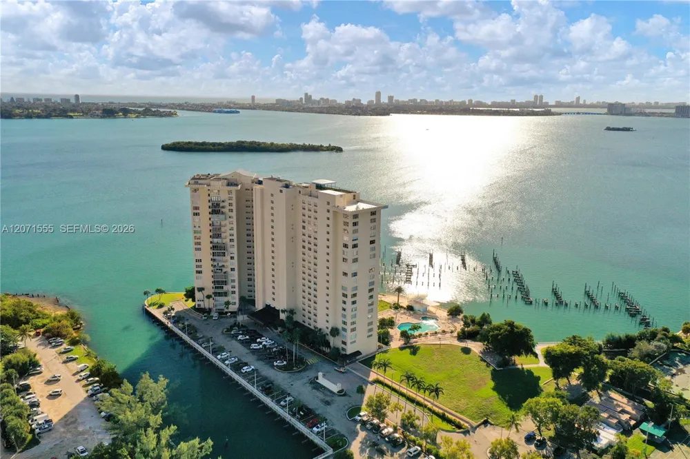 11111 Biscayne Blvd #1000 Miami, FL 33181