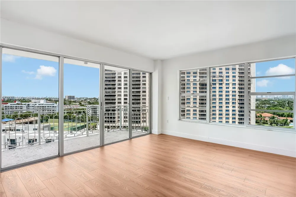 11111 Biscayne Blvd #1000 Miami, FL 33181