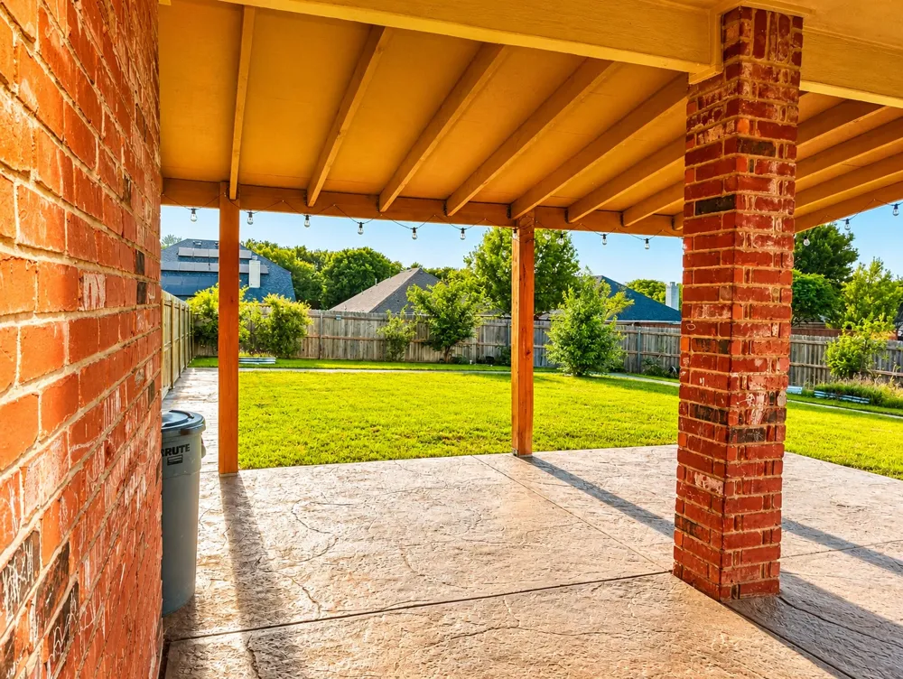 1114 Hidden Creek Drive Allen, TX 75002