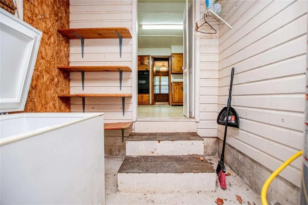 53 Garrett Lane Carrollton, GA 30117