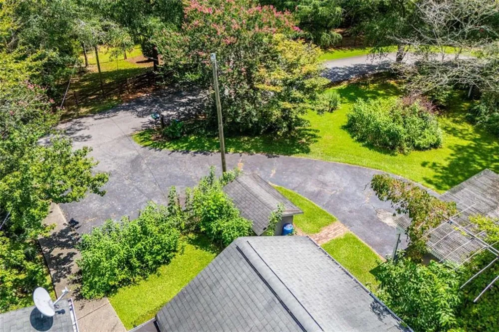 53 Garrett Lane Carrollton, GA 30117