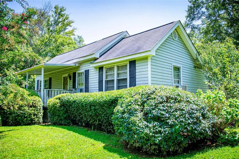 53 Garrett Lane Carrollton, GA 30117