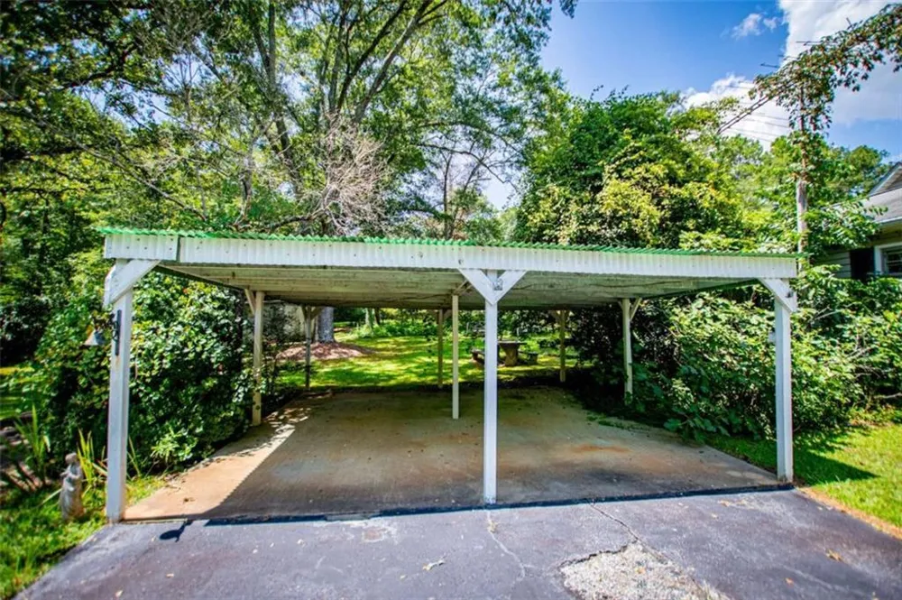 53 Garrett Lane Carrollton, GA 30117