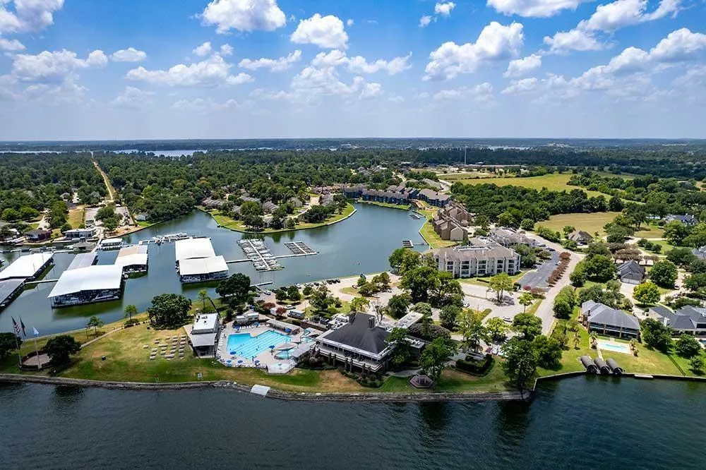13609 Sun Valley Court Montgomery, TX 77356