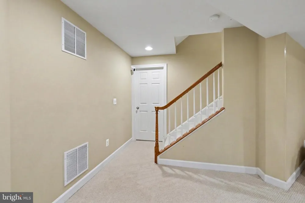 7660 HENRY KNOX DRIVE Lorton, VA 22079
