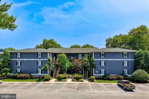 200 HENLOPEN STATION #301-B