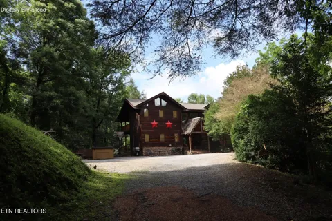 402 Laurel Ave