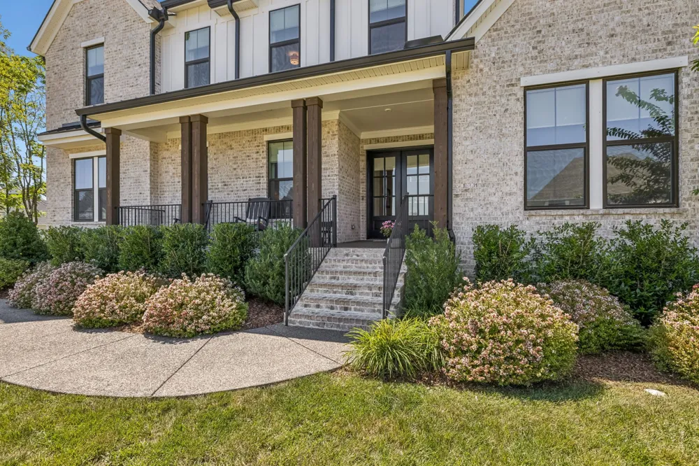 4784 Woodrow Pl Arrington, TN 37014
