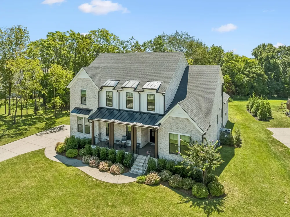 4784 Woodrow Pl Arrington, TN 37014