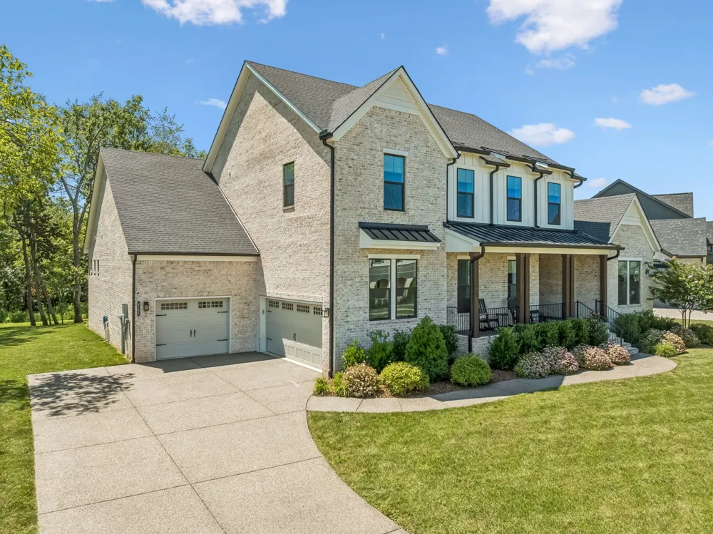 4784 Woodrow Pl Arrington, TN 37014
