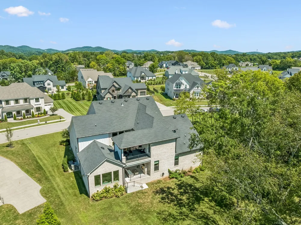 4784 Woodrow Pl Arrington, TN 37014