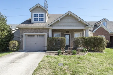 1437 Bending River Dr
