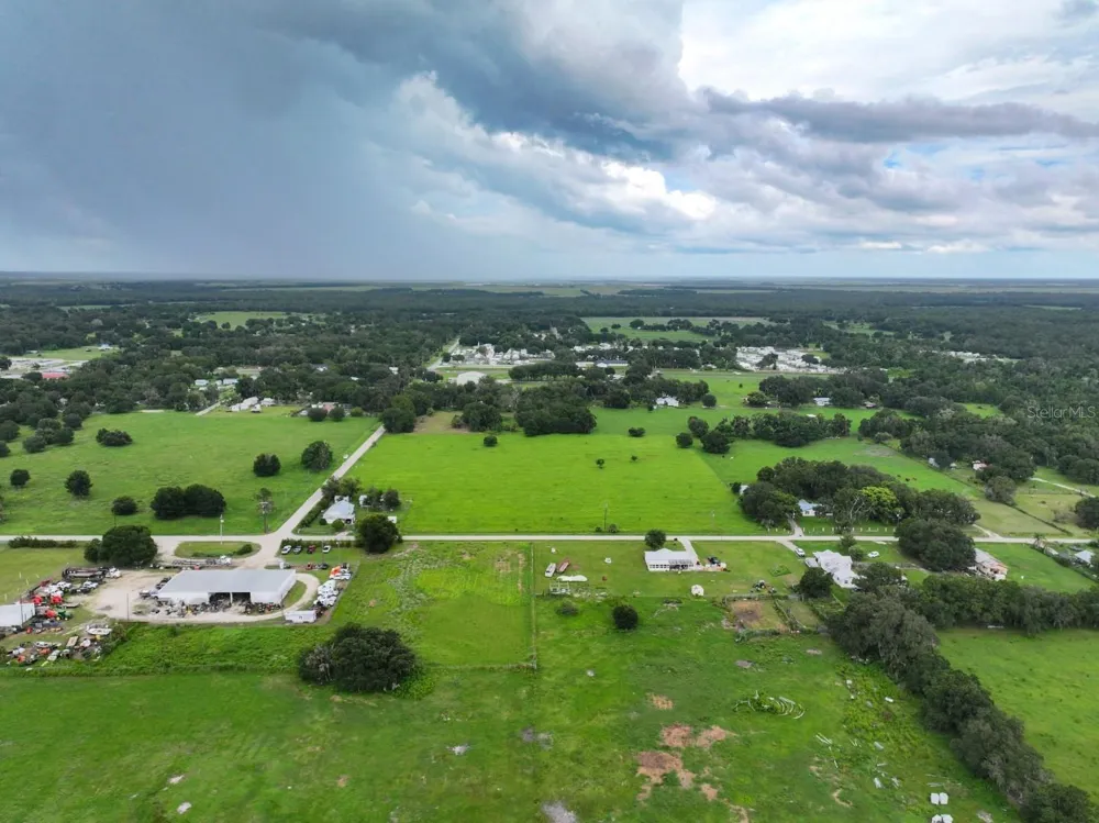 3984 DIXIANA DRIVE Bowling Green, FL 33834