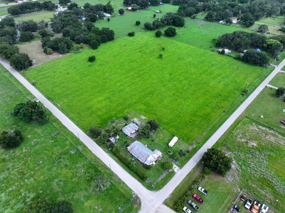 3984 DIXIANA DRIVE Bowling Green, FL 33834