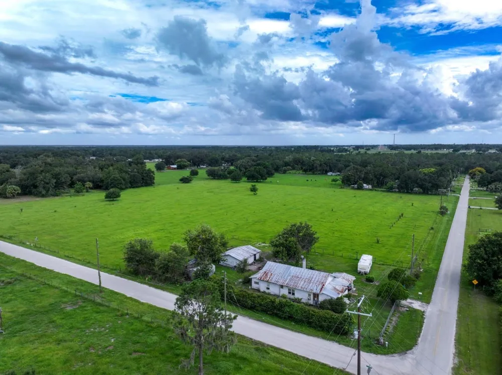 3984 DIXIANA DRIVE Bowling Green, FL 33834