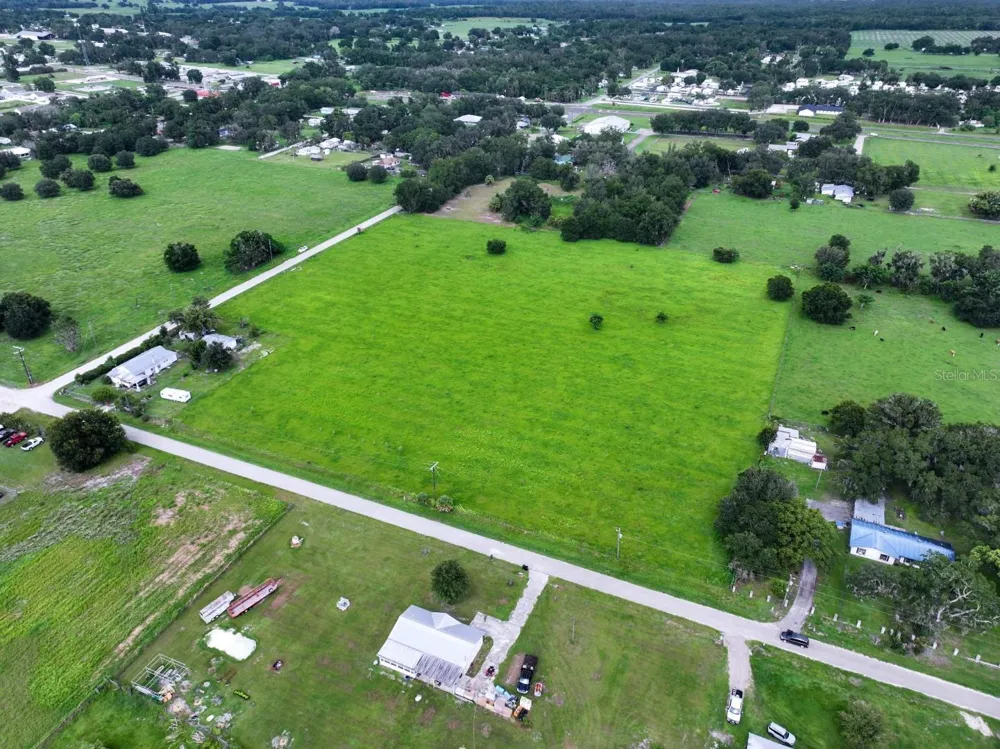 3984 DIXIANA DRIVE Bowling Green, FL 33834