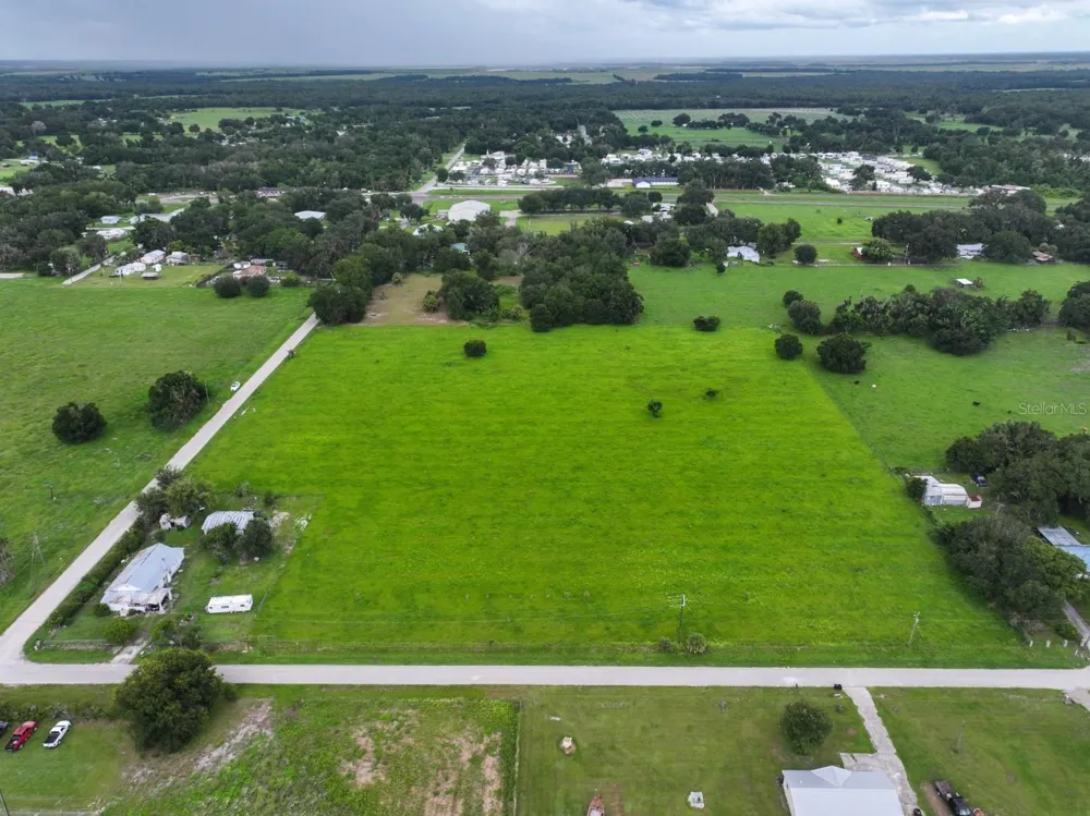 3984 DIXIANA DRIVE Bowling Green, FL 33834