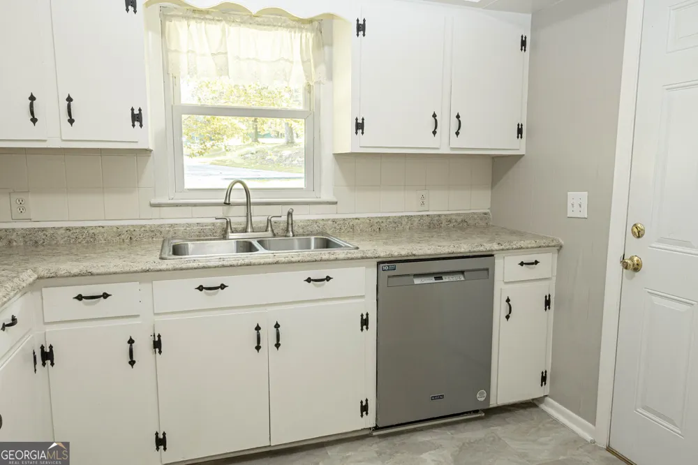 2503 14th AVE Valley, AL 36854