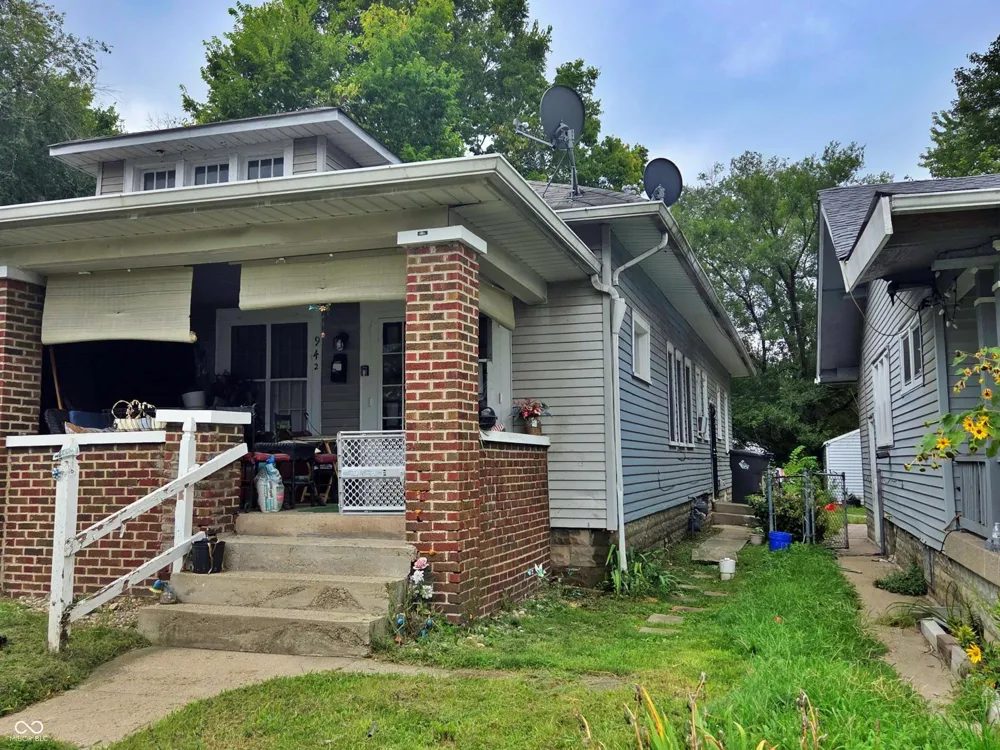942 Bradley Avenue Indianapolis, IN 46201