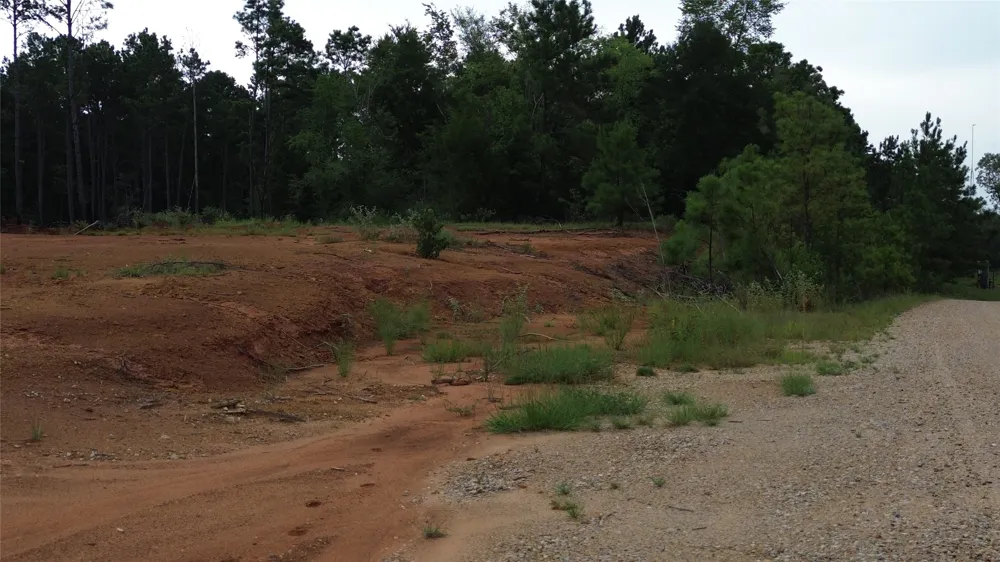13814 Fm 1716 E Henderson, TX 75652
