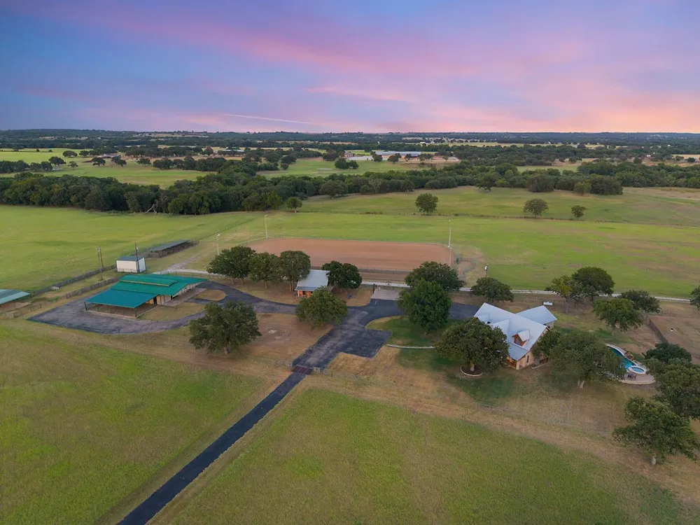 24860 US Highway 281 Stephenville, TX 76401
