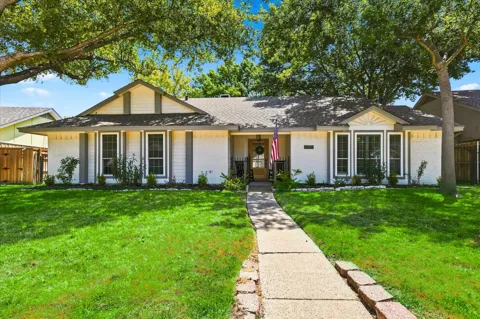 218 Creekside Lane