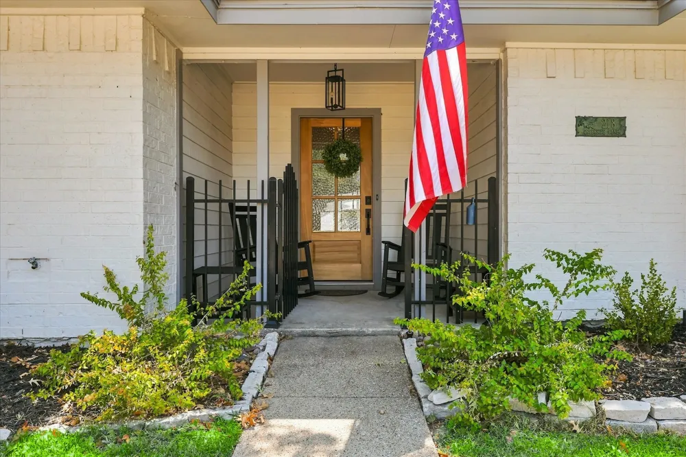 218 Creekside Lane Coppell, TX 75019