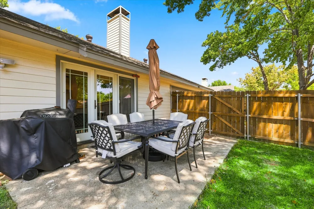218 Creekside Lane Coppell, TX 75019
