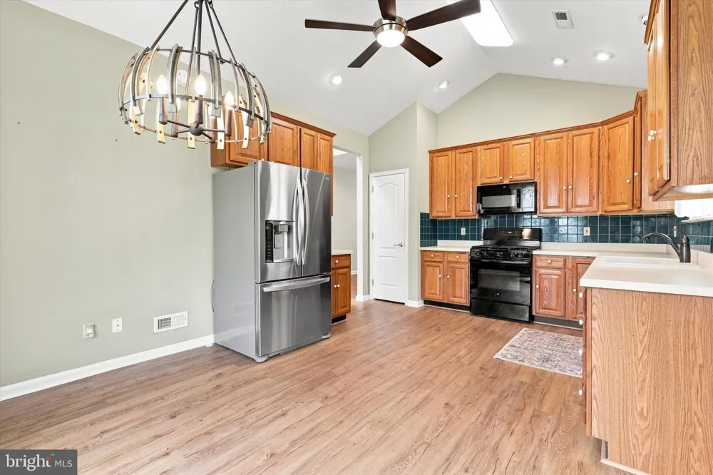 296 WESTMINSTER LANE Souderton, PA 18964