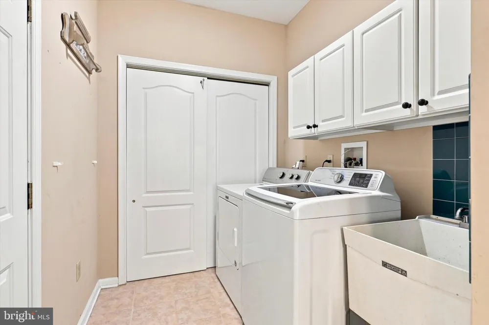 296 WESTMINSTER LANE Souderton, PA 18964