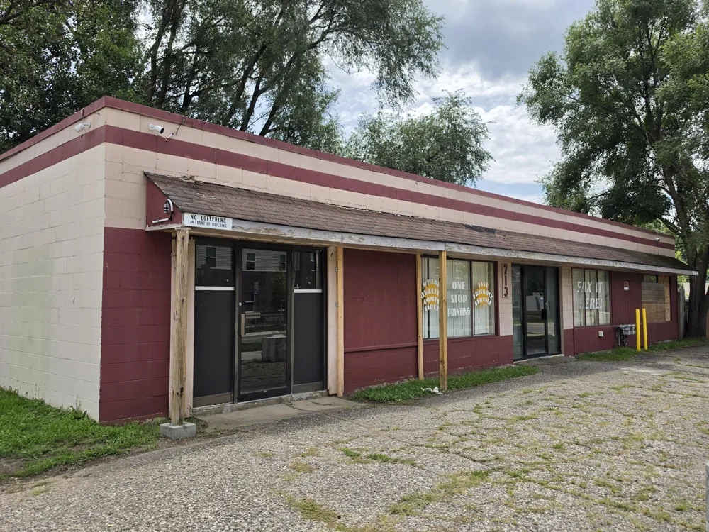 711 Greenwood Avenue Jackson, MI 49203