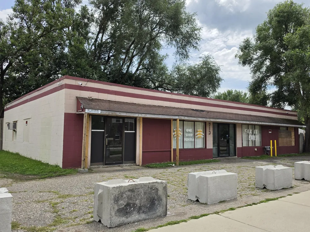 711 Greenwood Avenue Jackson, MI 49203