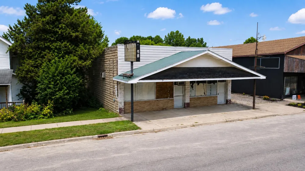 6719 Lumberjack Road Riverdale, MI 48877