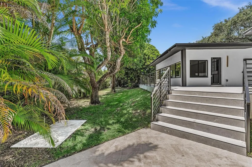 7920 SW 132nd St Pinecrest, FL 33156
