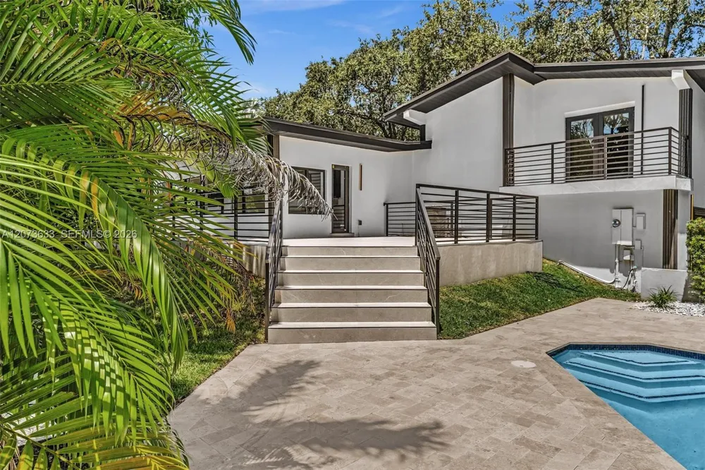 7920 SW 132nd St Pinecrest, FL 33156