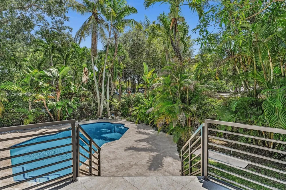 7920 SW 132nd St Pinecrest, FL 33156