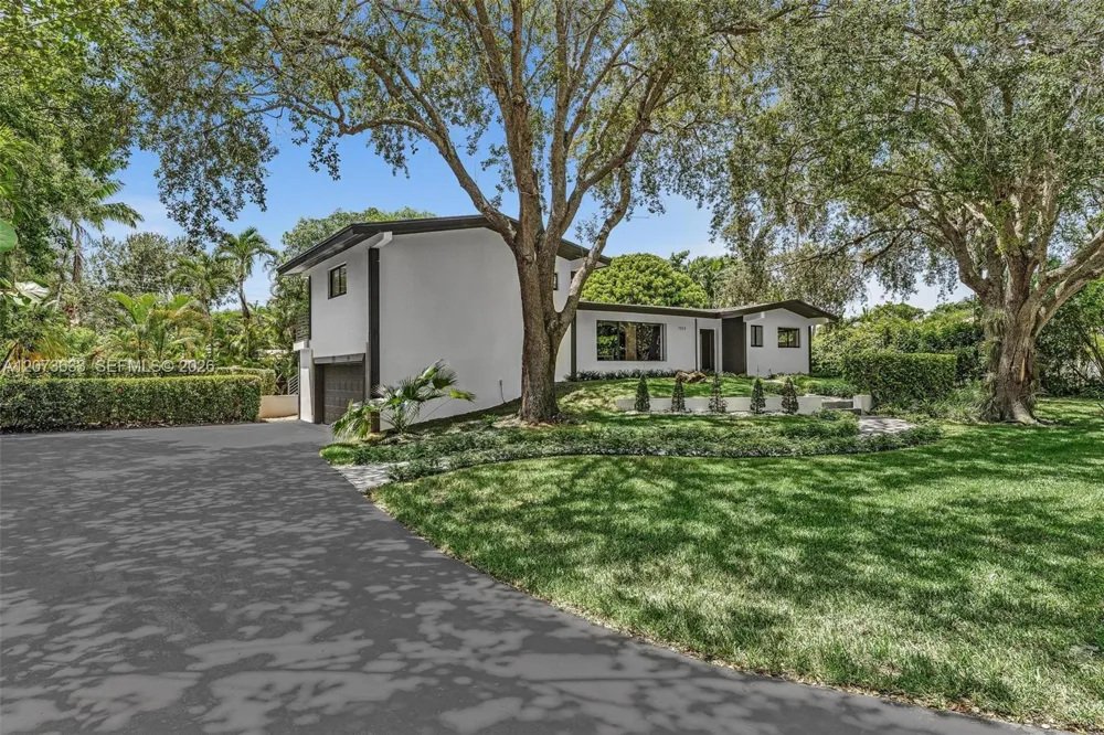 7920 SW 132nd St Pinecrest, FL 33156
