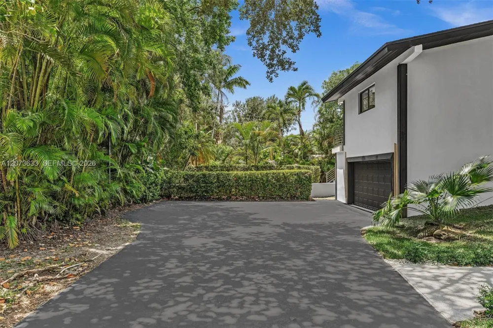 7920 SW 132nd St Pinecrest, FL 33156