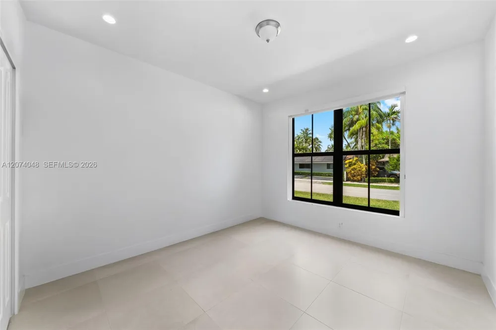 15875 SW 90th Ave Palmetto Bay, FL 33157